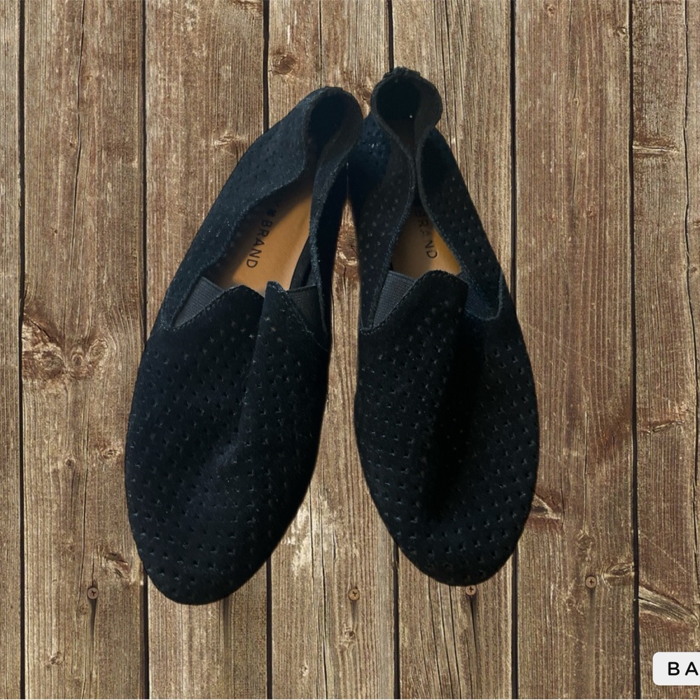 Lucky brand black flats size 7 almost new used twice